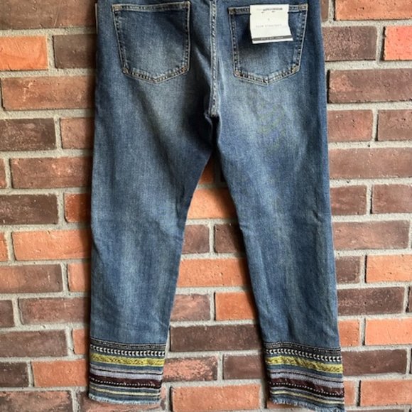 Anthro Pilcro Embroidered Slim Straight Ankle Jeans Size 27 - Picture 2 of 7